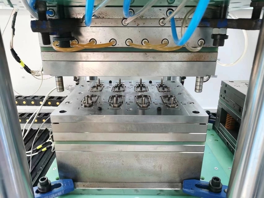 Flüssigsilikon-Spritzguss LSR-Kunststoff CNC EDM mit mehreren Hohlräumen