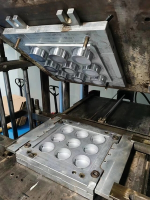 Flüssigsilikon-Spritzguss LSR-Kunststoff CNC EDM mit mehreren Hohlräumen